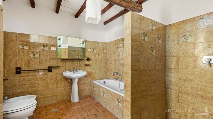 Image No.23-2 Bed Apartment for sale