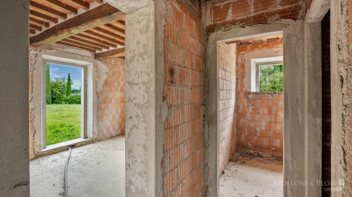 Image No.23-6 Bed Apartment for sale