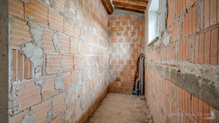 Image No.26-6 Bed Apartment for sale