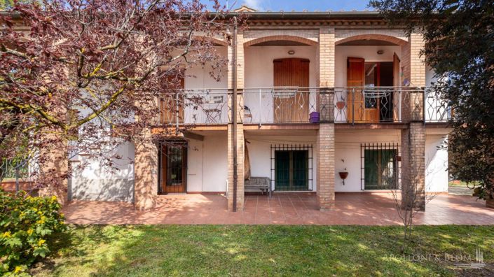 Image No.19-7 Bed Apartment for sale