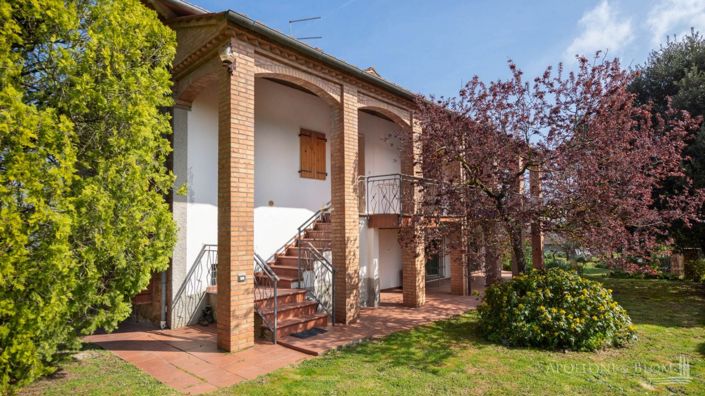 Image No.2-7 Bed Apartment for sale