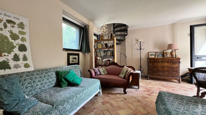 Image No.29-2 Bed Apartment for sale