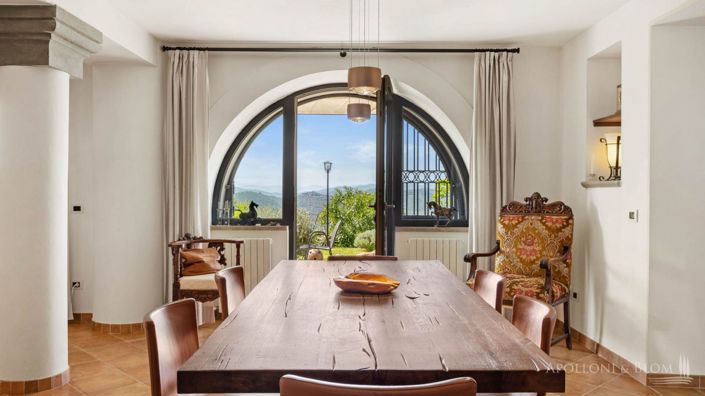 Image No.4-7 Bed Apartment for sale