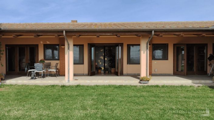 Image No.12-3 Bed Vineyard for sale