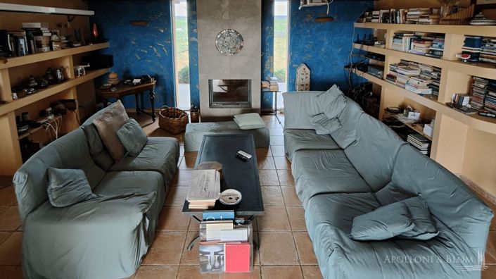 Image No.21-3 Bed Vineyard for sale