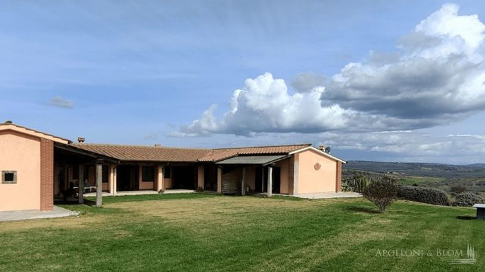 Image No.7-3 Bed Vineyard for sale