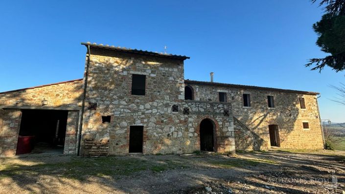 Image No.11-8 Bed Apartment for sale