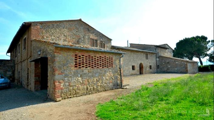 Image No.19-8 Bed Apartment for sale