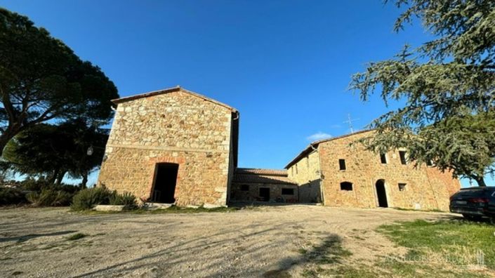 Image No.25-8 Bed Apartment for sale