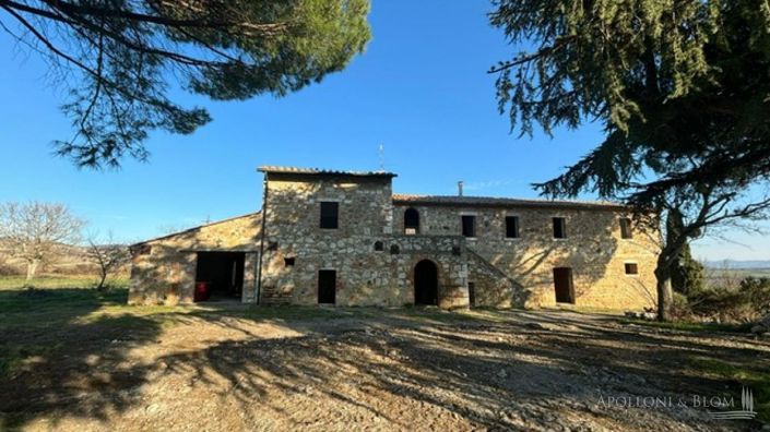 Image No.9-8 Bed Apartment for sale