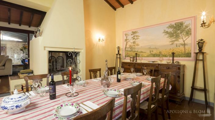 Image No.19-8 Bed Apartment for sale