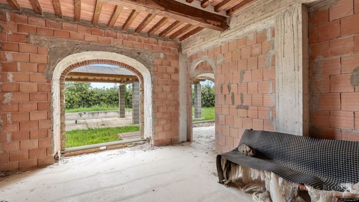 Image No.17-4 Bed Apartment for sale