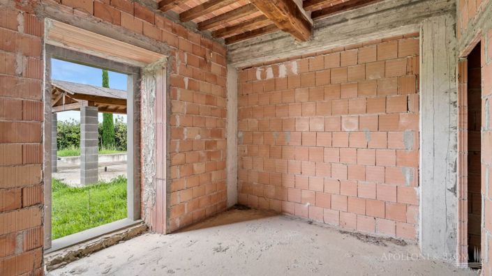 Image No.21-4 Bed Apartment for sale