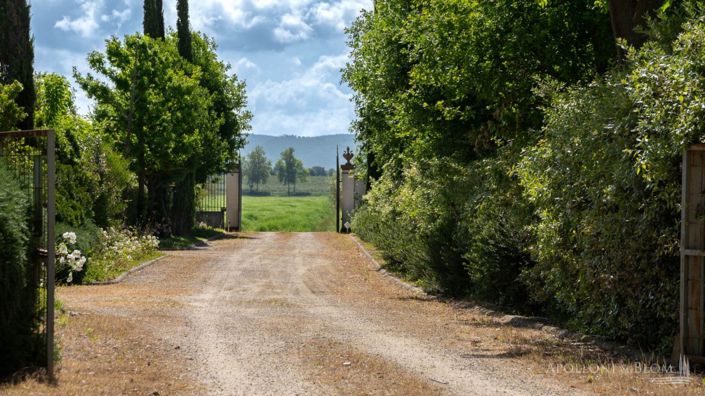 Image No.24-4 Bed Apartment for sale