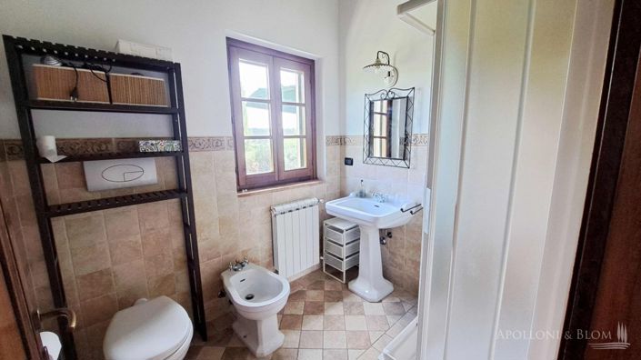 Image No.22-2 Bed Country House for sale