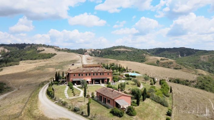 Image No.24-2 Bed Country House for sale