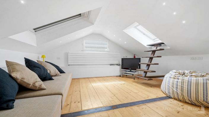 Image No.11-3 Bed Country House for sale