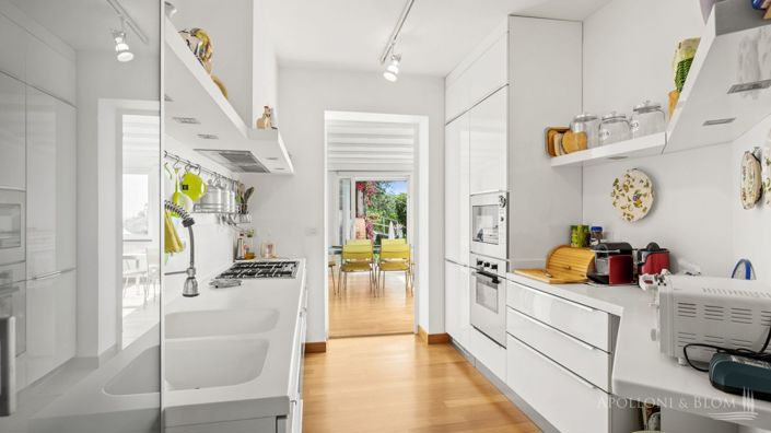 Image No.14-3 Bed Country House for sale