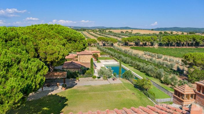 Image No.7-17 Bed Apartment for sale