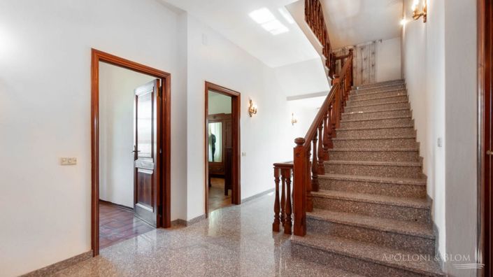 Image No.15-5 Bed Country House for sale