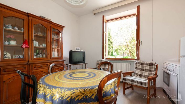 Image No.16-5 Bed Country House for sale