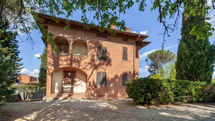 Image No.2-5 Bed Country House for sale