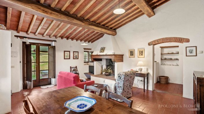 Image No.28-8 Bed Apartment for sale