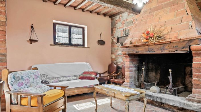 Image No.17-4 Bed Apartment for sale