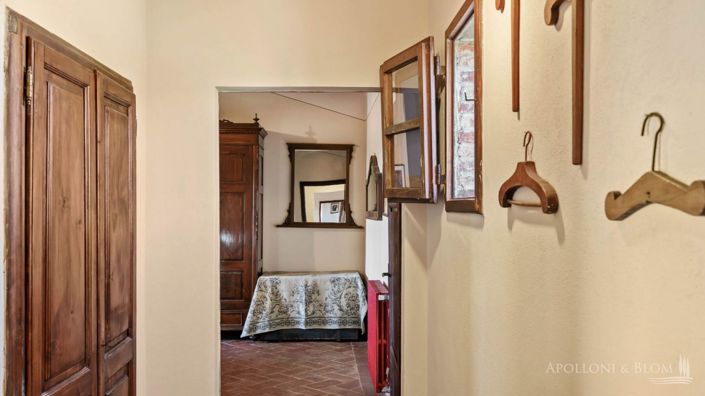 Image No.25-4 Bed Apartment for sale