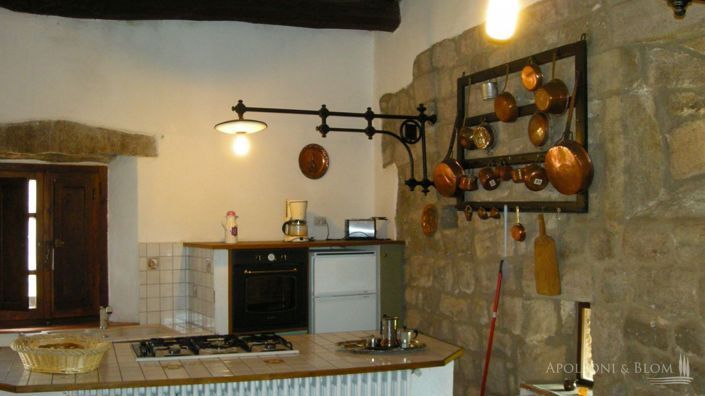 Image No.18-6 Bed Chateaux for sale