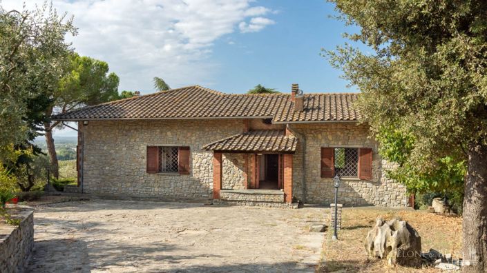 Image No.2-4 Bed Country House for sale