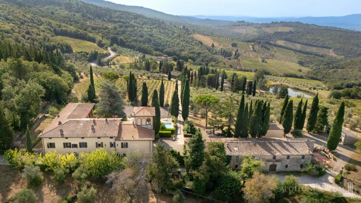 Image No.17-32 Bed Vineyard for sale