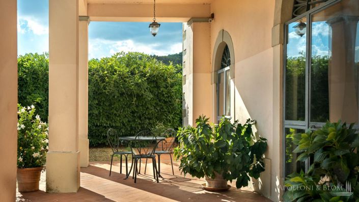 Image No.3-15 Bed Villa for sale