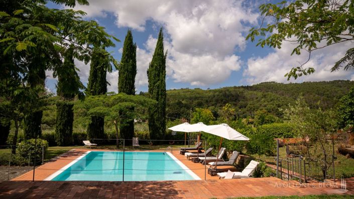 Image No.7-15 Bed Villa for sale