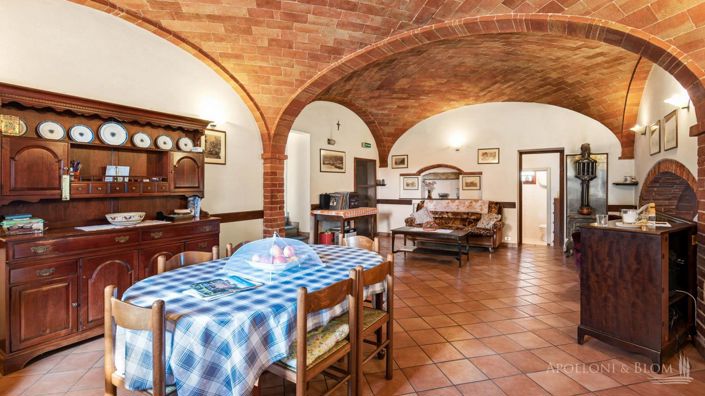 Image No.10-4 Bed Apartment for sale