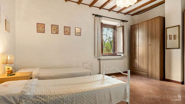 Image No.23-4 Bed Apartment for sale