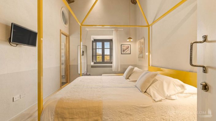 Image No.19-9 Bed Apartment for sale