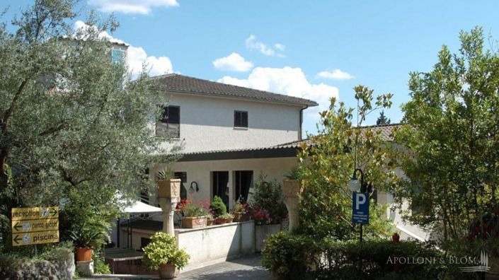 Image No.20-43 Bed Apartment for sale