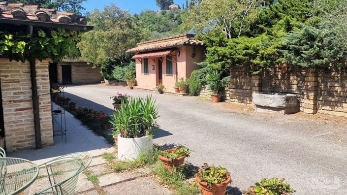 Image No.20-5 Bed Apartment for sale