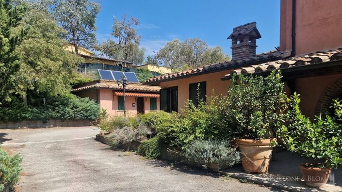 Image No.7-5 Bed Apartment for sale