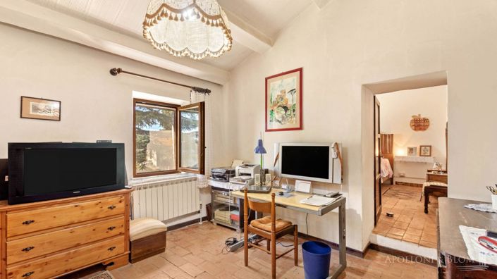 Image No.19-4 Bed Apartment for sale