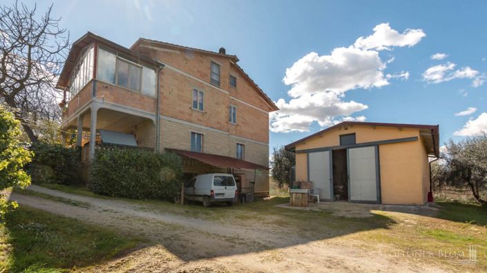 Image No.27-4 Bed Vineyard for sale