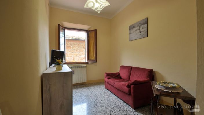 Image No.12-2 Bed Apartment for sale