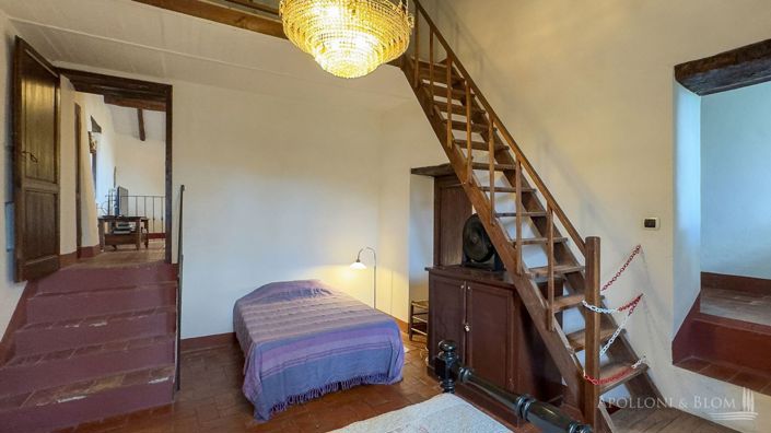 Image No.21-6 Bed Apartment for sale