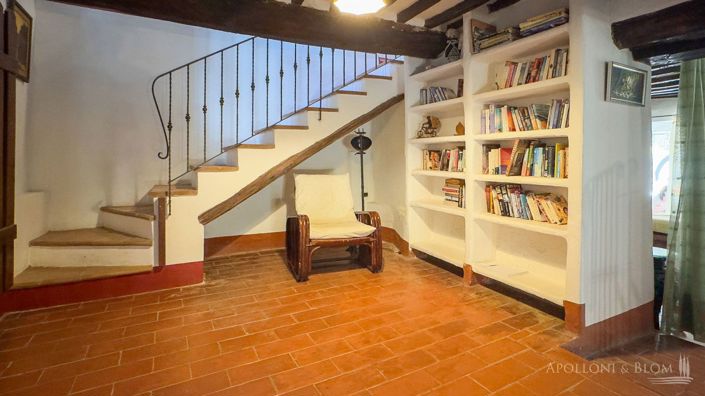 Image No.29-6 Bed Apartment for sale