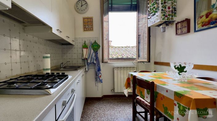 Image No.20-2 Bed Apartment for sale