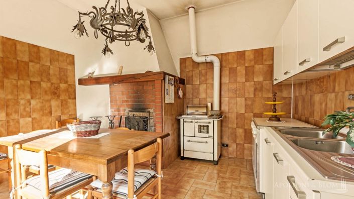 Image No.21-6 Bed Country House for sale