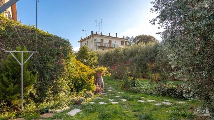 Image No.28-6 Bed Country House for sale