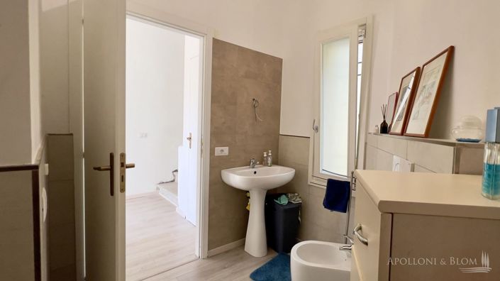 Image No.22-3 Bed Villa for sale