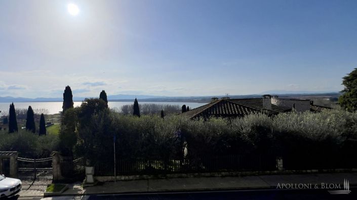 Image No.9-3 Bed Villa for sale